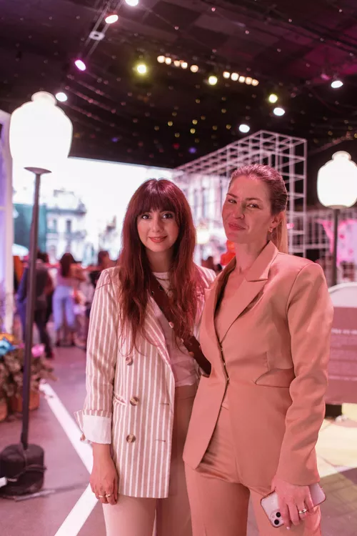 Julia Subira y Maggie Okon