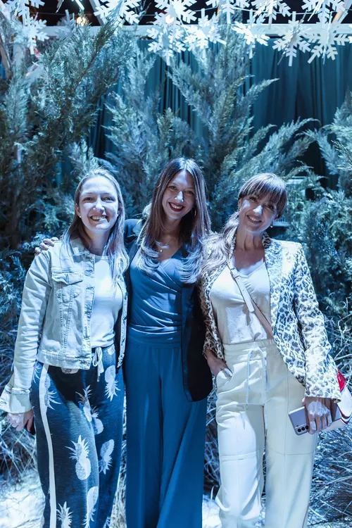 Marina y Natalia Mejia Saldana y Carolina Coscarelli