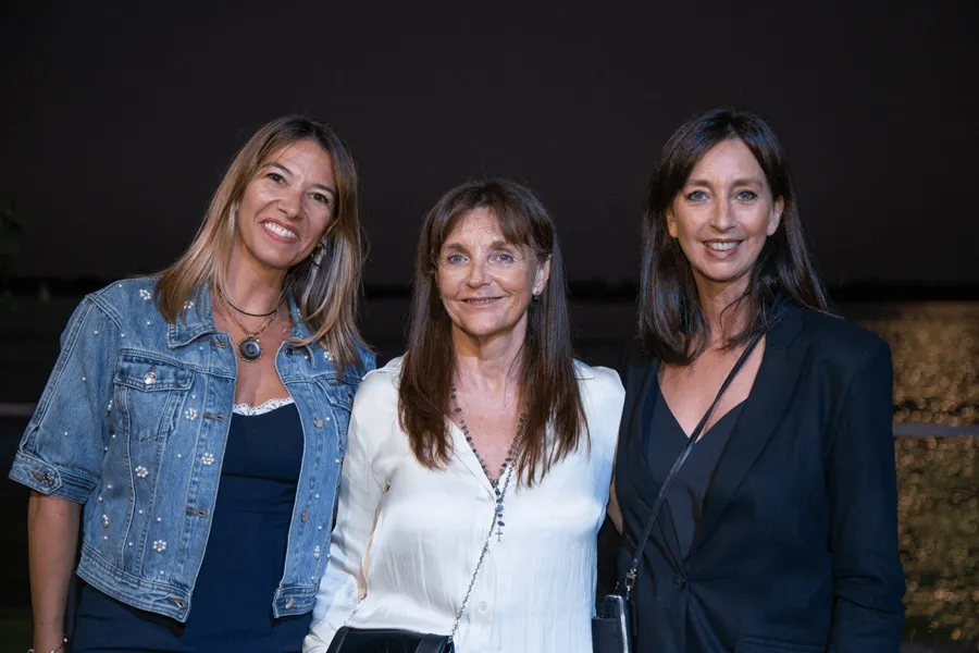 Celeste Martinolich, Myrian Barcia y Paola Brussa