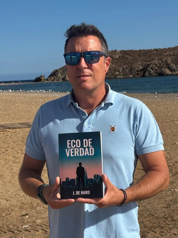 Juan de Haro Soto, autor de la novela Eco de Verdad (1)