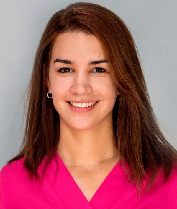 VIRGINIA VALLEJO - VETERINARIA