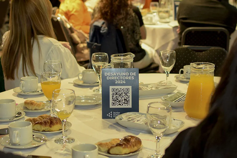Desayuno de Directores de Junior Achievement en Santa Fe