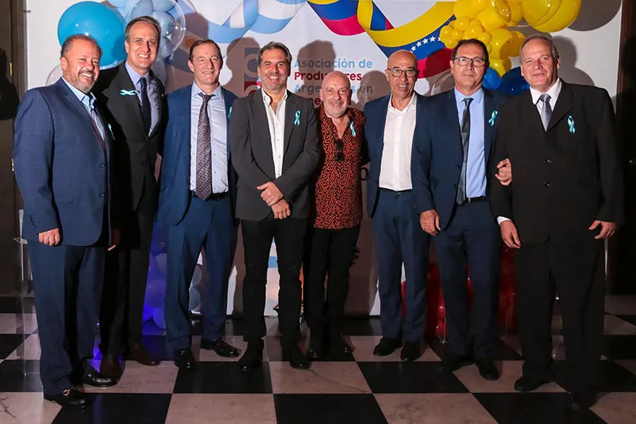 Directivos de la Asociación de Productores Argentinos en Venezuela.  Foto cortesía APAV