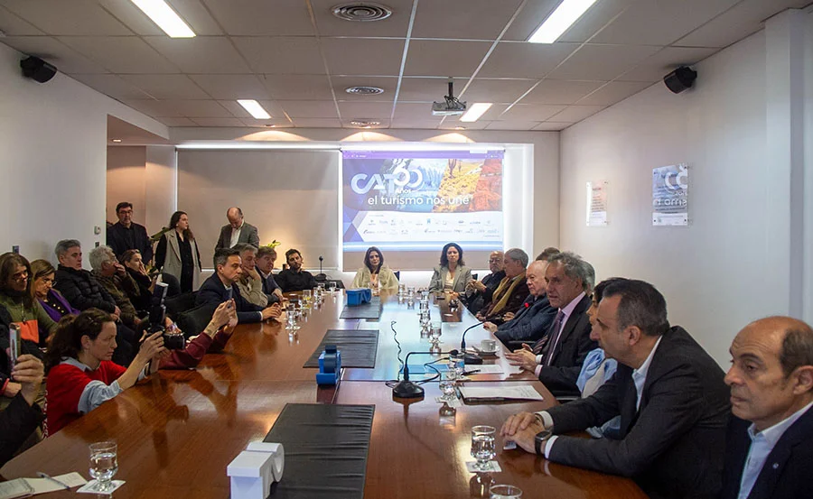 Encuentro con la prensa en el marco de los 60 años de CAT (3)