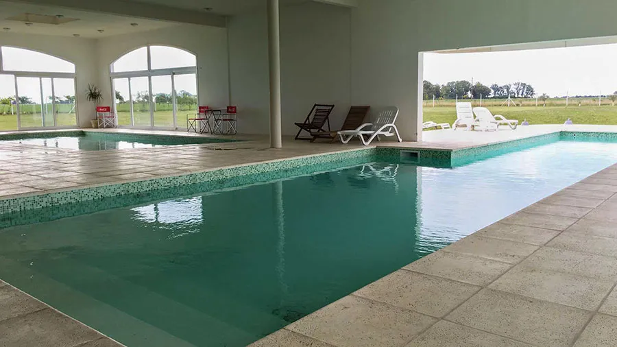 HJ Pergamino piscina interior