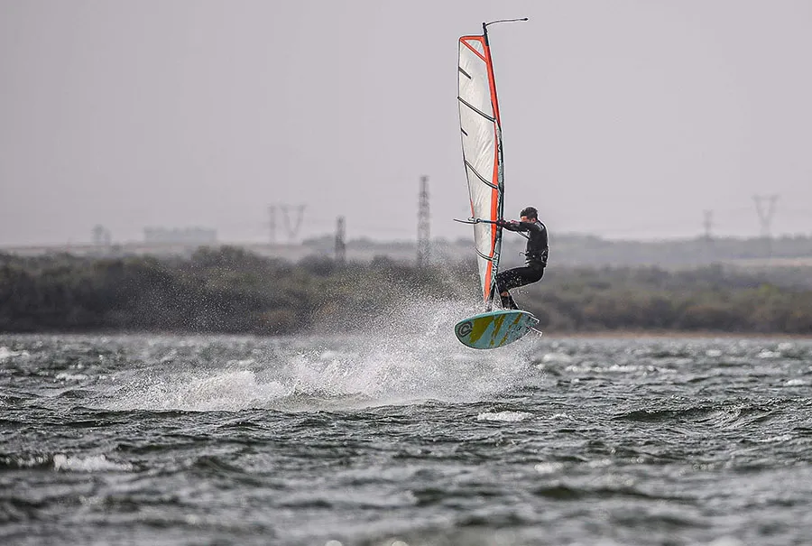 4 ALMAFUERTE Windsurf