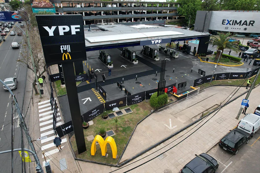 Foto YPF y McDonald_s (2)