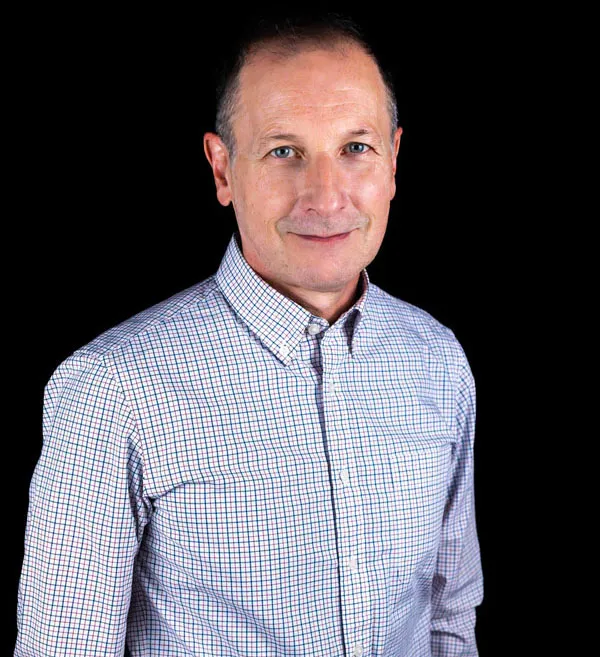 Martín Balmaceda, director y docente teatral chileno-1