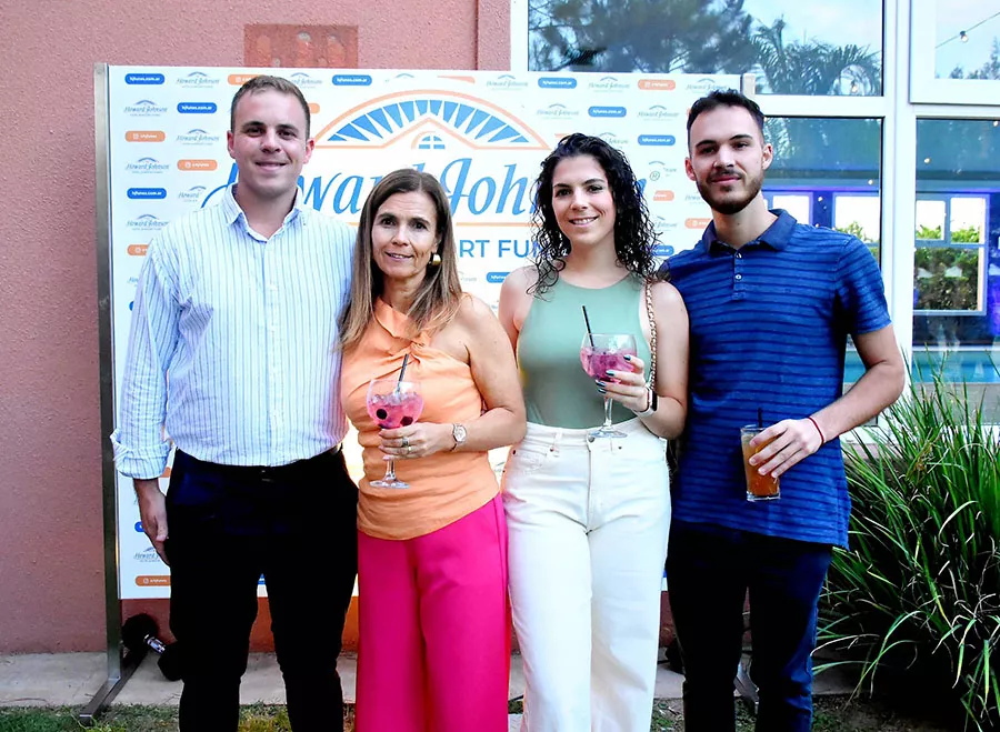 Mauro Piscione, Marcela Waigandt, Julieta Piscione y Bruno Piscione