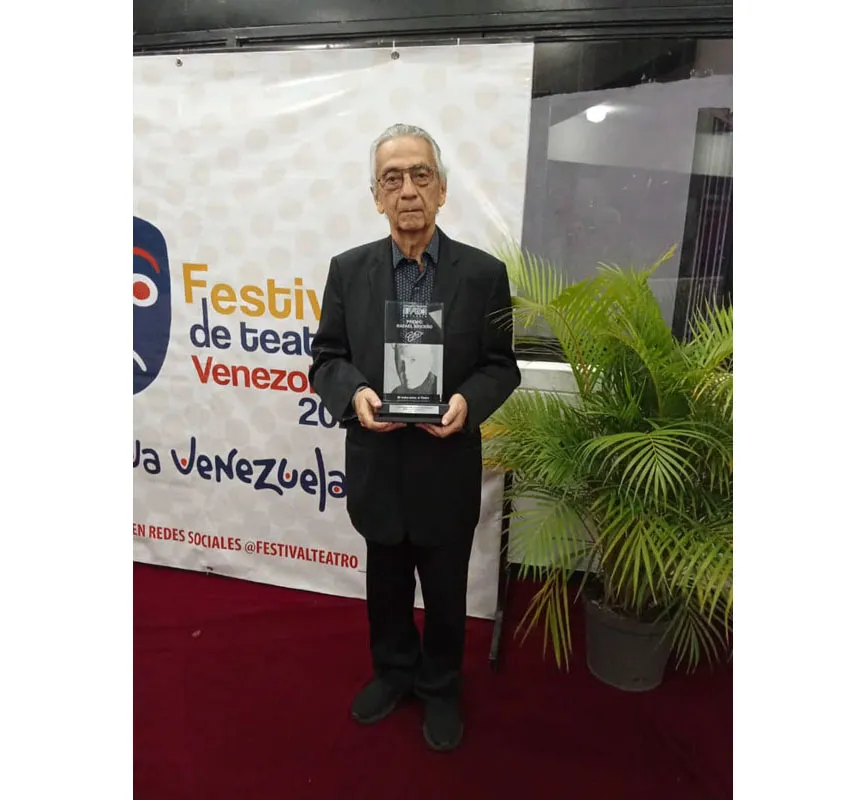 WhatsApp Image 2025-12-28 at 21.46.01_1 - copia