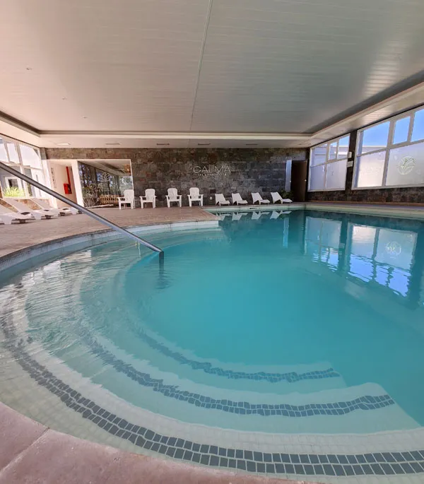 HJ Funes  piscina interna